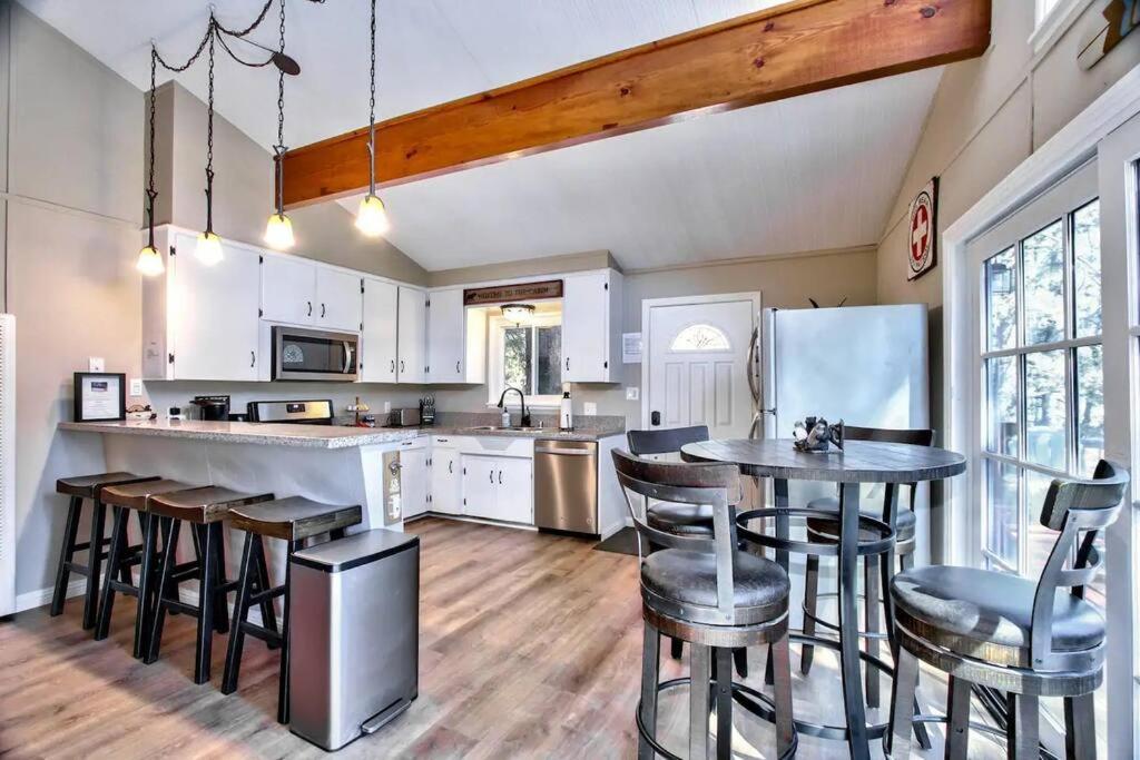 大熊湖Chalet Monterey W/Hot Tub - Big Decks/Bbq别墅 外观 照片