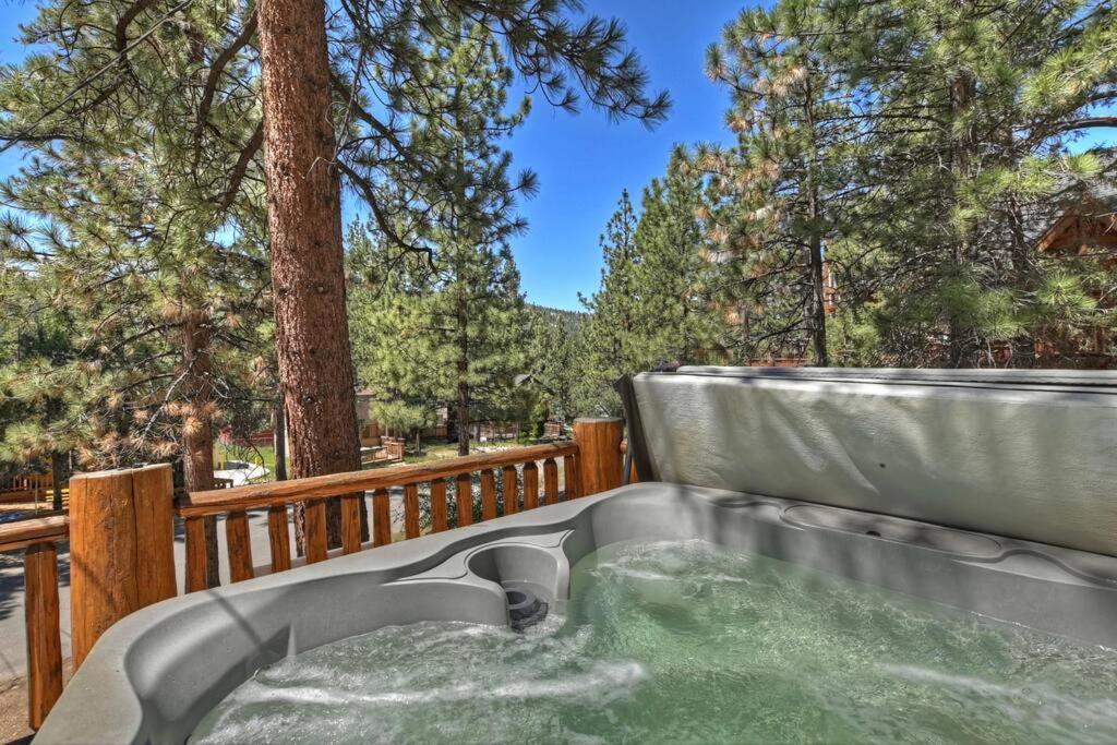 大熊湖Chalet Monterey W/Hot Tub - Big Decks/Bbq别墅 外观 照片